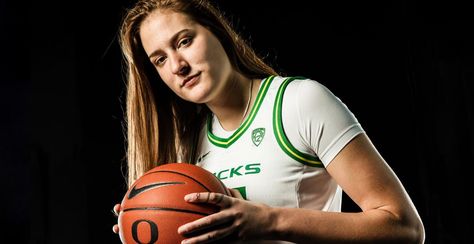 Sedona Prince, Childhood Days, Bestest Friend, Women's Basketball, The Girlfriends, Basketball Team, Freshman Year, Career Education, Oregon Ducks