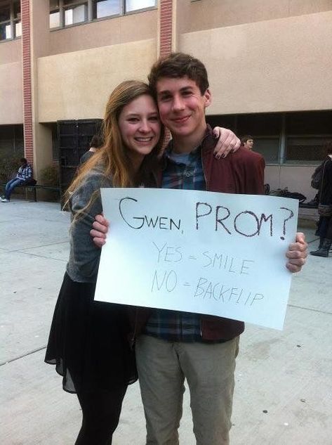 Funny Prom, Prom Proposals, Cute Prom Proposals, Asking To Prom, Dance Proposal, Prom Pictures Couples, Prom Goals, Prom Picture Poses, Proposal Pictures