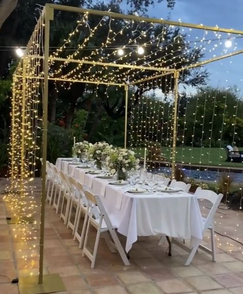 Rooftop Birthday Party Decorations, Rooftop Party Decorations, Wedding Ideas Party, Picnic Party Decorations, Backyard Engagement Parties, Event Venue Spaces, Backyard Dinner Party, Girls Dinner, Backyard Birthday Parties