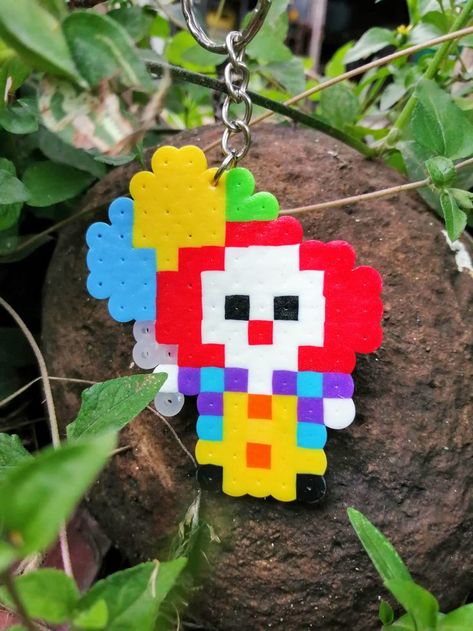 It Perler Beads, Perler Bead Patterns Clown, Clown Perler Beads, Clown Pixel Art, Clown Perler, Hama Beads Anime, Clown Kandi, It Eso, It The Clown