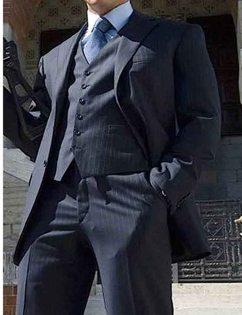 daniel craig blue pinstripe suit Casino Outfit Men, Casino Suit, James Bond Style Suit, British Suit, Royal Suit, Blue Suit Outfit, Navy Blue Pinstripe Suit, Three Piece Suit Mens, James Bond Suit