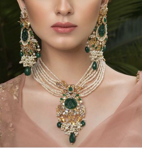 From Satlada’s to Rani Haar and Kundan sets, we found the most trending jewellery ideas for real brides. Here are some bridal necklace designs ideas to help you decide your bridal jewellery. #bridalnecklace #bridaljewellery #bridalwear #indianbride #indianbridalwear #indianwedding #bridalwearideas #bridaloutfitideas #indianbride #trendingbridaljewellery #bridalootd #weddinginspiration #weddingideas #traditionaljewellery #uniquejewellery #jewelleryideas Bridal Jewellery Ideas, Eid Fashion, Rani Haar, Indian Jewelry Earrings, Eid Outfit, Jewelry Set Design, Gold Necklace Indian Bridal Jewelry, Indian Jewellery Design Earrings, Antique Jewelry Indian