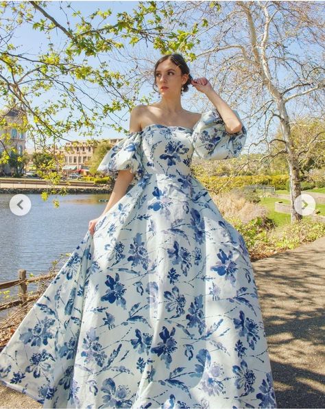 Blue floral formal dress puff sleeve DIY Dress From A Sheet, Blue Floral Formal Dress, Different Prom Dresses, Floral Formal Dress, Diy Prom Dress, Prom Dress Pattern, Formal Dress Patterns, Diy Prom, Dress Puff Sleeve