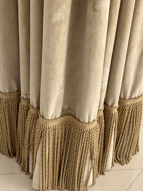 Drapery Designs, Luxury Curtains, Custom Drapery, Fabric Textures, Lined Curtains, Window Dressing, Home Curtains, Curtain Designs, Curtains Window Treatments