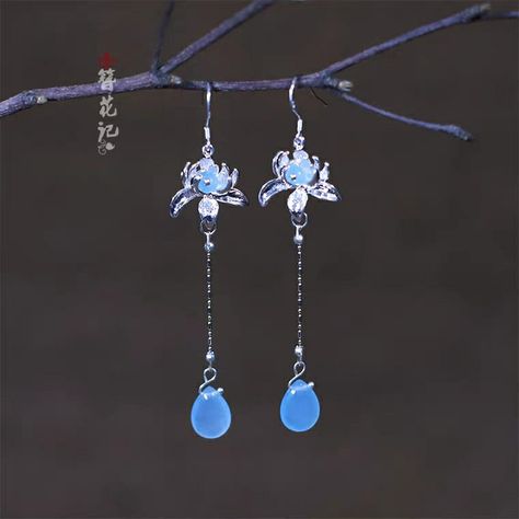 Fantasy Earrings Art, Water Themed Accessories, Blue Accessories Aesthetic, Chinese Earrings, Fantasy Earrings, Chinese Jewelry, Magical Jewelry, Fancy Jewellery, Funky Jewelry