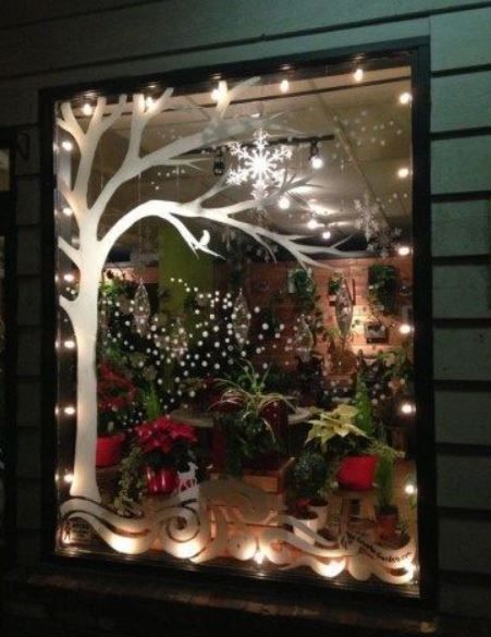 HomelySmart | 30 Adorable Christmas Window Decor That Shows Your Creative Side - HomelySmart Christmas Window Decor Ideas, Window Wonderland, Window Decor Ideas, Christmas Window Decor, Winter Windows, Ideas Decoracion Navidad, Window Paintings, Christmas Shop Window, Backyard Drainage