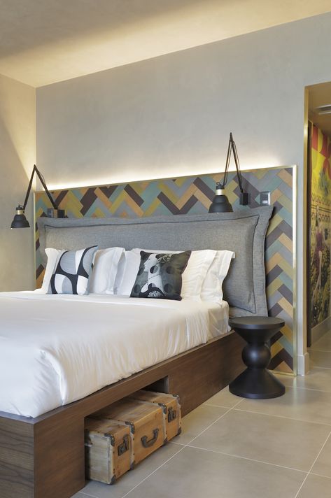 http://design-milk.com/enjoy-outdoor-indoor-tropics-yoo2-rio-de-janeiro/?utm_source=Design Milk Newsletter Hotel Room Design Bedrooms, Headboard Pattern, Long Headboard, Wood Headboards, Beautiful Headboards, Hotel Room Design, Wooden Headboard, Hotel Interior Design, Room Design Bedroom