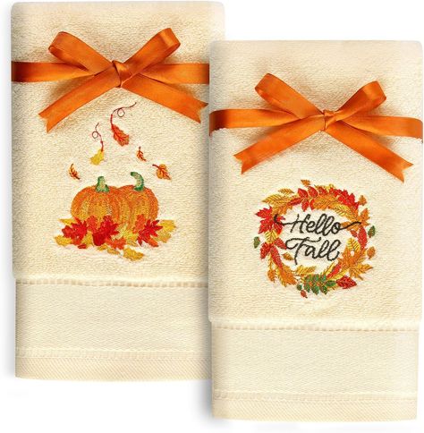 Our towels are light yellow; the first towel is printed with Happy Fall and garlands. The second is a pumpkin with fallen leaves, and each towel comes with a bow, which is very elaborate and enhances the Thanksgiving atmosphere. The kitchen dish towels are printed with many classic elements, such as pumpkin, garland, fallen leaves and more, vintage and rustic, adopting yellow, cyan, as the main colors, creating a strong autumn atmosphere. Fall Bathroom, Pumpkin Garland, Pumpkin Thanksgiving, Fallen Leaves, Kitchen Dish Towel, Quick Dry Towel, Decorative Dish, Hello Fall, Linen Textile