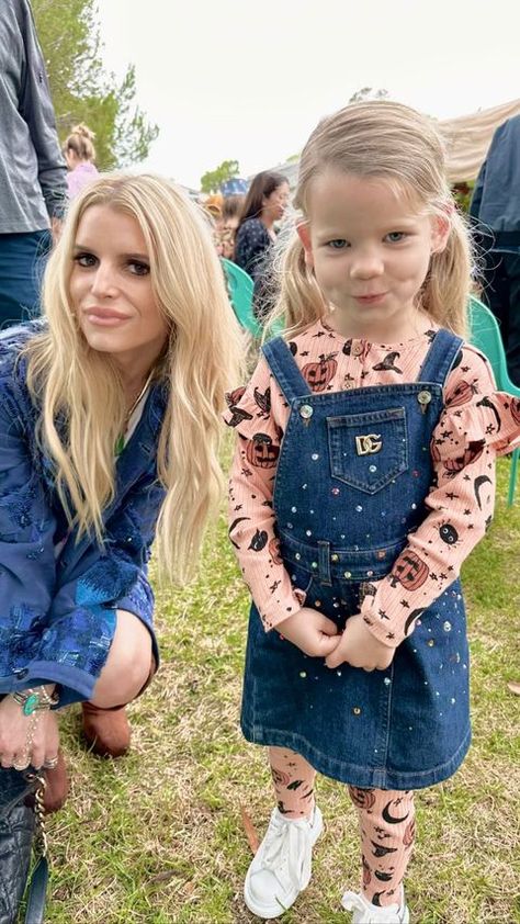 Stories • Instagram Jessica Simpson Kids, Stories Instagram, Jessica Simpson, Celebrities, Instagram