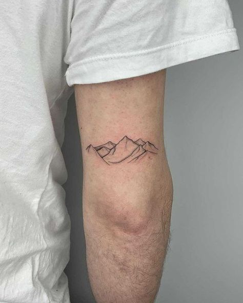 Minimalistic Hand Tattoos: Celebrating Style and Symbolism for Men 2023 - mens-club.online Moutain Tattoos, Mountain Tattoo Simple, Simple Tattoos For Guys, Petit Tattoo, Men Tattoos Arm Sleeve, Парные Тату, Wrist Tattoos For Women, Mountain Tattoo, Minimalist Tattoos