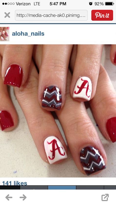 Roll Tide Roll nails Alabama Football Nails, Alabama Nail Art, Alabama Nails, Football Nail Designs, Aloha Nails, Nails January, Roll Tide Roll, Football Nails, January Nails