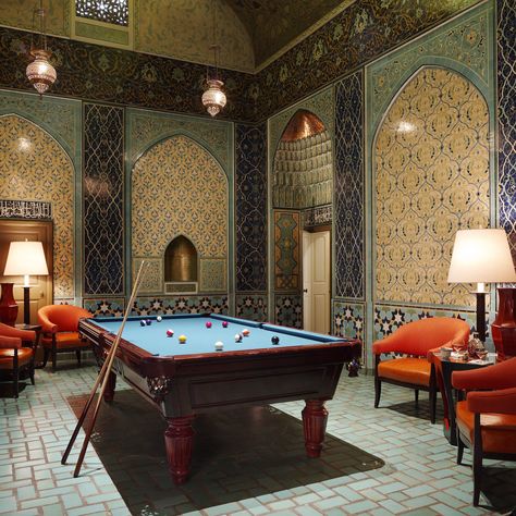 Inside the 9 Most Insane Hotel Suites in SF Fairmont Hotel San Francisco, Hotel Penthouse, Fairmont San Francisco, Unusual Hotels, Moorish Design, Pool Halls, Penthouse Suite, Fairmont Hotel, Room Photo