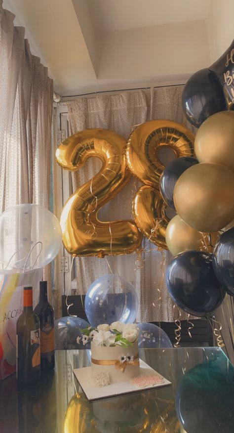 28 Birthday Balloons, 28th Birthday Aesthetic, 28th Birthday Ideas, 30th Birthday Cupcakes, Birthday 28, Happy Birthday Ma, Happy 28th Birthday, Happy Birthday Clip, Birthday Decorations At Home