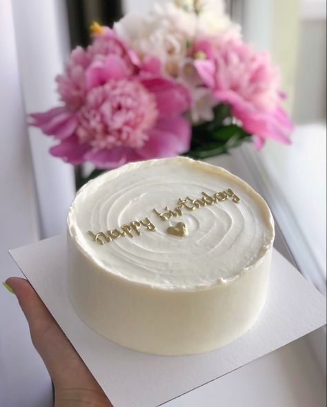 Birthday Cake Ideas For Women Simple, Simple Small Birthday Cake, 26 Birthday Cake For Him, Boyfriend Birthday Cake, 26 Birthday Cake, Birthday Cake For Women Simple, Birthday Cake For Boyfriend, 19th Birthday Cakes, Small Birthday Cakes