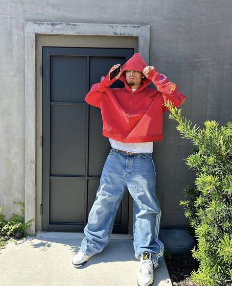 Red Hoodie Outfit, 2000s Hip Hop Fashion, Street Style Outfits Casual, Ootd Streetwear, Streetwear Inspo, Black Men Street Fashion, Men Street Fashion, Street Style Outfits Men, Street Fashion Men Streetwear