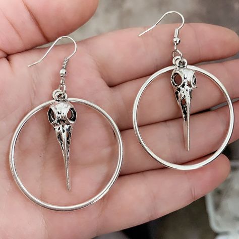 Jewelry Alternative, Earrings Gothic, Witch Jewelry Aesthetic, Earrings Goth, Jewelry Goth, Goth Jewelry Earrings, Goth Jewelry Aesthetic, Emo Jewelry Earrings, Cute Goth Earrings