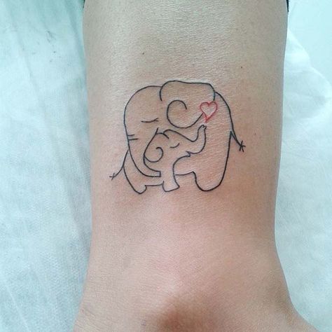 Mommy Daughter Tattoos, Baby Elephant Tattoo, Elephant Tattoo Ideas, Cute Elephant Tattoo, Cute Ankle Tattoos, Mom Daughter Tattoos, Mom And Baby Elephant, Elephant Tattoo Design, Mom Tattoo Designs