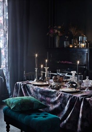 Gravity Home, Moody Decor, Dark Home, Dark Interiors, Design Visual, Dining Room Design, My New Room, Home Fashion, Decoration Design