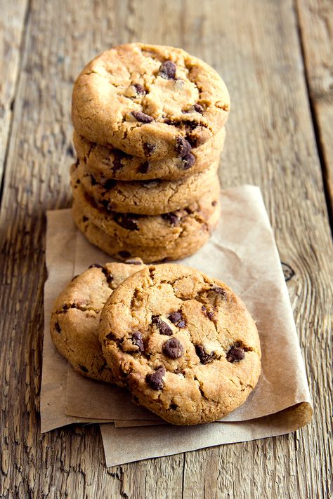 30 mins. · Makes 36 pcs. · Now you can have some chewy chocolate chip cookie snack without going to the grocery store. Learn how to make a Copycat Chips Ahoy Cookies with this recipe now! #Recipes #Food #Crave #Tasty #Yummy #Delicious #FoodTrip #FoodLover #Recipes.net #foodporn #Cook #Cooking #Foodie #foodblog #homemade #cookierecipes #snackideas #dessertrecipes Crunchy Choc Chip Cookies, Chips Ahoy Chewy Cookies Recipe, Homemade Chips Ahoy Cookies, Chip Ahoy Cookies Recipes, Chewy Chips Ahoy Recipe, Copycat Chips Ahoy Cookies, Chips Ahoy Cookies Recipes, Chips Ahoy Recipe, Quick Chocolate Chip Cookies