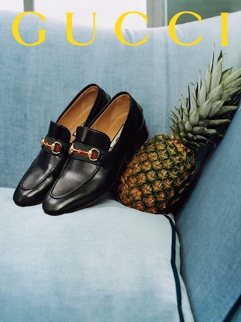 An emblematic Gucci silhouette, the black leather loafer, is completed by the House's Horsebit hardware and the Web stripe in green and red. Loafer Photography, Dynamic Photography, Gucci Ad, Gucci Campaign, Shoes Ads, Product Styling, Design Theory, Aesthetic Inspiration, Sandal Shoes