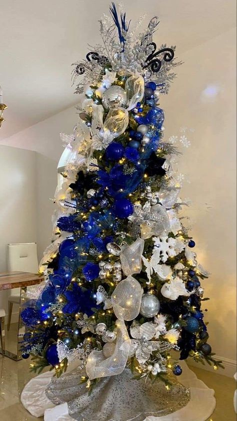 Turquoise Tree Christmas, White And Light Blue Christmas Tree, White And Blue Tree Christmas, Navy White And Silver Christmas Tree, Silver And Navy Christmas Tree, Red Blue And Gold Christmas Tree, Christmas Tree Ideas Blue And White, Blue Sliver White Christmas Tree Decor, Christmas Decor Ideas Blue And White