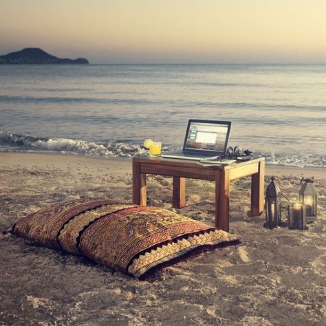 Beach Office ... Perfect place to work! #beach #office Ocean And Beach, Beach Office, Dream Office, Forever Living Products, Moroccan Decor, Low Tables, Coworking Space, Digital Nomad, Beach Life