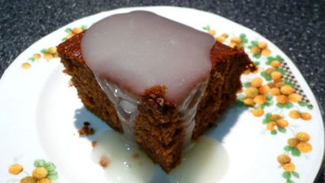 Gingerbread With Lemon Sauce Recipe, Gingerbread With Lemon Sauce, Hard Sauce, Apple Crisp Dessert, Custard Sauce, Sweet Dumplings, Chocolate Pudding Recipes, Comfort Desserts, Light Cakes