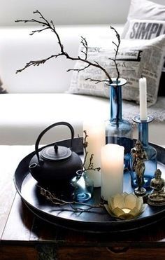 zen coffee table arrangement // lotus, candles, a traditional pot Asian Interior, Asian Homes, Asian Home Decor, Coffee Table Styling, Asian Decor, Meditation Space, Meditation Room, Cool Ideas, Decor Guide