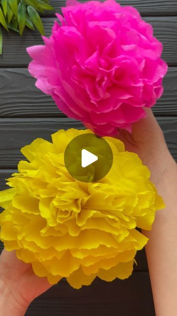 Origami Amazing 🤩 Paper Craft Tutorials on Instagram: "Wow! Easy Idea Crepe Paper Flower DIY Decoration Crafts #diy #craftideas #crepepaper #diycrafts #flowers #homedecor #paperflowers #papercrafts #fyp #usa" Flower From Crepe Paper Diy, Crepe Paper Ideas Decorations, Crepe Paper Carnations Diy, Small Crepe Paper Flowers Diy, Big Crepe Paper Flowers, Crepe Paper Ideas, Crepe Paper Flowers Diy Easy, Crepe Paper Craft, Tissue Paper Flowers Easy