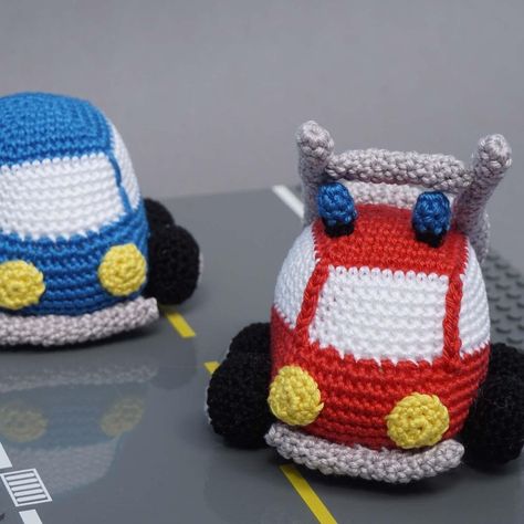 Crochet Pattern for the Car and Fire Truck! Crochet pattern by amigoll9 Truck Crochet Pattern, Truck Crochet, Crochet Fun, Fire Truck, Knitting Women, Pattern Crochet, Fire Trucks, Crochet Pattern, Crochet Hats