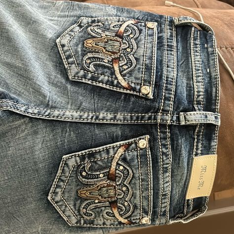 Miss Me Jeans Miss Jeans, Hello Kitty Hoodie, Miss Mes, Bedazzled Jeans, Mcbling Fashion, Shoe Nails, Miss Me Jeans, Fit Inspo, Western Shirts