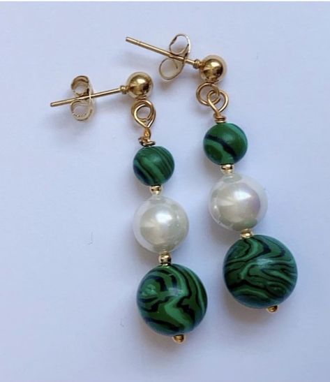 Green Malachite Jewelry With Gemstone Beads, Malachite Jewelry With Natural Stones In Round Beads, Traditional Handmade Malachite Jewelry, Elegant Gold Malachite Earrings, Elegant Malachite Earrings, Earrings Diy Handmade, Malachite Earrings, Semiprecious Stone Jewelry, Handmade Clay Jewelry