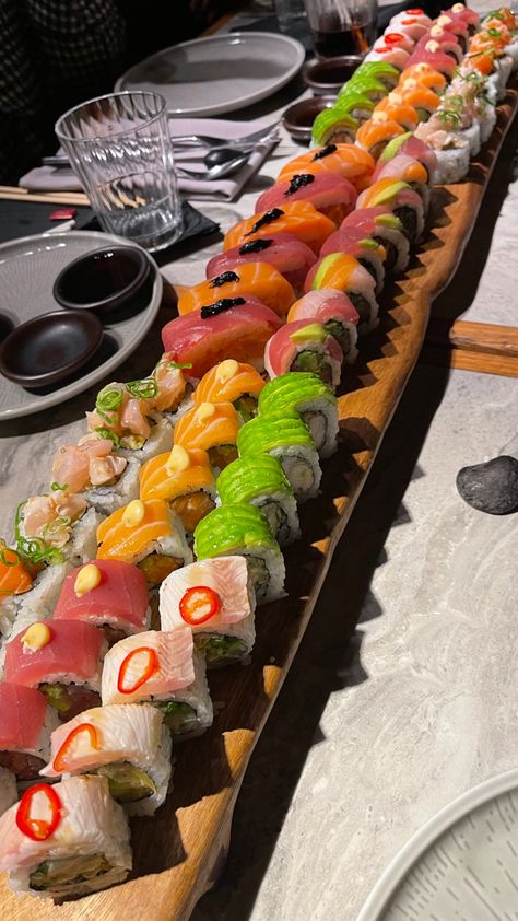 #sushi #fashion #recipe #halloween #aesthetic #tiktok #sushilovers #sushibar #chinese #yummy #yummyhealthyeasy #dinner #dinnerideas #フリーアイコン #dinnerrecipe #colorful Dinner Sushi, Sushi Time, Sleepover Food, Food L, Delicacy Food, Sushi Recipes, Aesthetic Tiktok, Buffet Food, Halloween Aesthetic