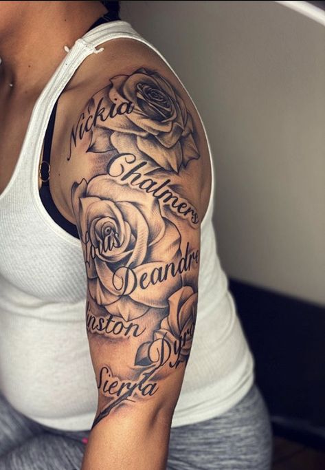 Tatto Idea For Kid Name, Mom Half Sleeve Tattoo Ideas, Tattoos With Parents Names, Shoulder Tattoos With Names, Multiple Name Tattoos Ideas, Roses And Names Tattoo, Tattoo Ideas For Men For Mother, Tattoos With Family Names, Name Tattoo For Women Arm