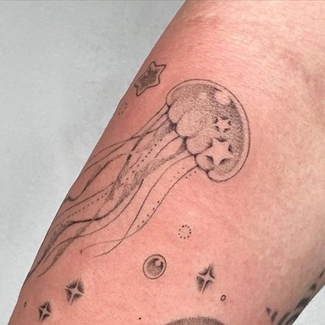 Nuri on Instagram: "Jellyfish for @peachypiph ❤️🫡" Princess Jellyfish Tattoo, Jelly Tattoo, Ponyo Jellyfish Tattoo, Moon Jelly Tattoo, Small Jellyfish Tattoo, Moon Jellyfish Tattoo, Pearl Tattoo, Print Making Designs, Whimsical Tattoos