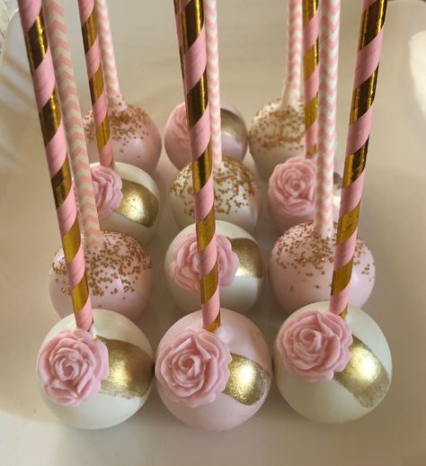 Blush Pink Cake Pops, Baby In Bloom Cake Pops, Rose Gold Cake Pops, Quince Desserts, Quince Table, Birthday Flower Cake, Blush Cake, Elegant Cake Pops, Sweets Design