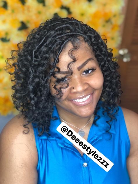 Crochet Locs Hairstyles For Women, Short Goddess Locs Shoulder Length, Boho Soft Locs Bob With Barrel Ends, Short Faux Locs Styles Shoulder Length, Shoulder Length Faux Locs Black Women, Crochet Locs Hairstyles, Faux Loc Bob Style Crochet, Goddess Locs Hairstyles, Short Goddess Locs