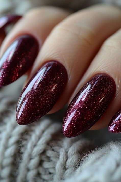 Burgundy Nail Polish Burgundy Glitter Nail Designs, Burgandy Glitter Nails, Burgundy Sparkle Nails, Wine Nails Designs Burgundy, Nails Burgundy Design, Burgundy Nails With Glitter, Burgundy Christmas Nails, Crimson Nails, Bordeaux Nails