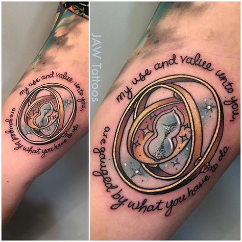 1,059 mentions J’aime, 28 commentaires – Hogwarts Tattoo (@hogwartstattoo) sur Instagram : « #Hermione's #TimeTurner #tattoo by @jawtattoos.  #Hogwarts #HarryPotter #Tattoos #Potter… » Time Turner Tattoo, June Tattoo, Harry Potter Tattoo Sleeve, Hogwarts Tattoo, Tattoo Ideas Female Sleeve, Frank Turner, Hp Tattoo, Potter Tattoo, Time Turner