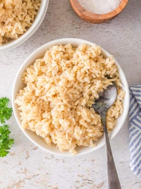 Learn how to cook brown rice in an Instant Pot with this super easy recipe that helps you transform your dinners and make yummy sides that go with everything. Instant Pot Long Grain Brown Rice, Insta Pot Brown Rice, Instant Pot Rice Brown, Brown Basmati Rice Instant Pot, Brown Rice Rice Cooker, Instapot Brown Rice, Brown Rice In Instant Pot, Brown Rice Instant Pot, Pressure Cooker Brown Rice