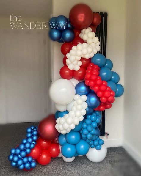 Red White And Blue Balloon Columns, Red White Blue Balloons, 4th Of July Balloon Garland, Grab And Go Balloon Garland, Champagne Walls, Captain America Birthday Party, Balloon Inspiration, Football Theme Birthday, Balloon Business