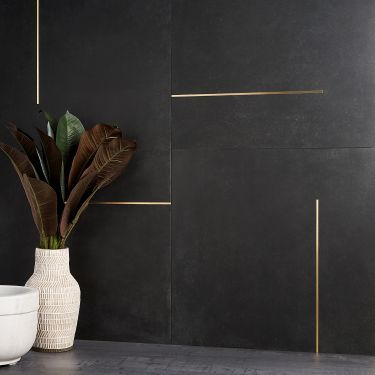 Black Backsplash, Matte Porcelain Tile, Brass Inlay, Ivy Hill Tile, Appartement Design, Black Tiles, Commercial Flooring, Tile Work, Porcelain Flooring