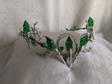 Woodland Tiara, Crystal Forest, Emerald Green Jewelry, Fantasy Crown, Emerald Forest, Green Queen, Beautiful Tiaras, Headpiece Jewelry, Magical Jewelry