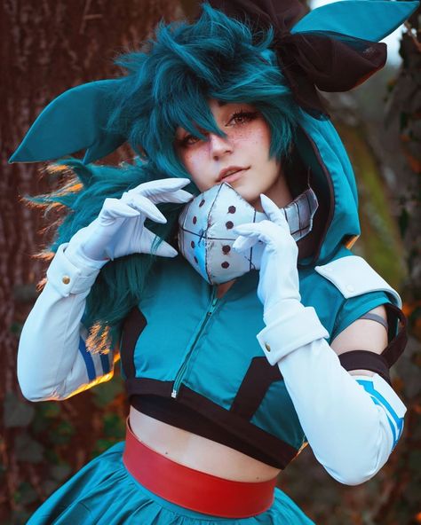 My Hero Academia cosplayer goes Plus Ultra with Deku female twist | Dexerto Genderbent Cosplay, Genderbend Cosplay, Izuku Midoriya Cosplay, Deku Cosplay, My Hero Academia Costume, My Hero Academia Cosplay, Mha Cosplay, Snk Cosplay, Epic Cosplay