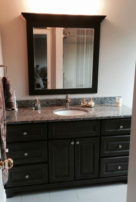 Black Bathroom Vanity With Brown Granite, Bathroom Decor Brown Granite, Dark Granite Bathroom Countertops, Obx House, Bathroom Cabinet Colors, Brown Granite Countertops, Granite Bathroom Countertops, Black Cabinets Bathroom, Home Wall Colour