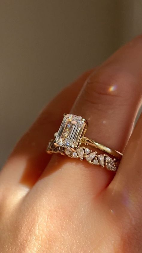 Engagement Ring Stacks, Wedding Ring Ideas, Wedding Rings Emerald Cut, Male Wedding, Elegant Wedding Rings, Ring Stacks, Dream Wedding Ring, Stacked Wedding Bands, Cute Engagement Rings