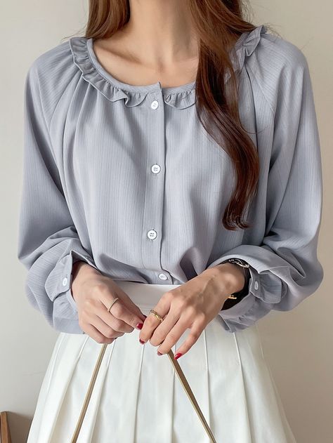 DAZY Frill Trim Raglan Sleeve Blouse Raglan Sleeve Blouse, Blouse Tops Designs, Women Chiffon Blouse, Raglan Sleeve Top, Modest Tops, Frock Fashion, Muslim Fashion Hijab Outfits, Skirt Blouse, Fashion Top Outfits