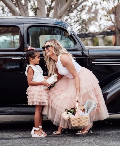 Gonna In Tulle, Layered Tulle Skirt, Love Me More, Mommy And Me Outfits, Mother And Daughter, The Outfit, Stubborn Belly Fat, Nude Pink, Mommy And Me