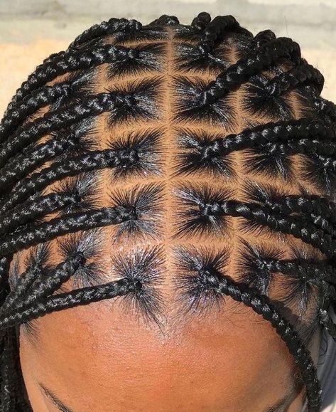 Small Knotless Braids, Small Knotless, Cabello Afro Natural, Big Box Braids Hairstyles, African Hair Braiding Styles, Box Braids Hairstyles For Black Women, Braided Cornrow Hairstyles, Braids Hairstyles Pictures, Cute Box Braids Hairstyles