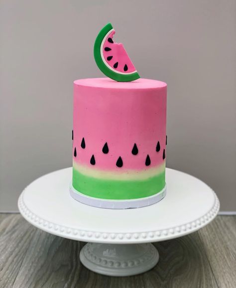 Watermelon Cake Ideas, Amazing Cake Designs, Watermelon Cake Recipe, Cake For Summer, Watermelon Cakes, Watermelon Cake Birthday, Cake Watermelon, Fruit Cake Design, Design Chocolate